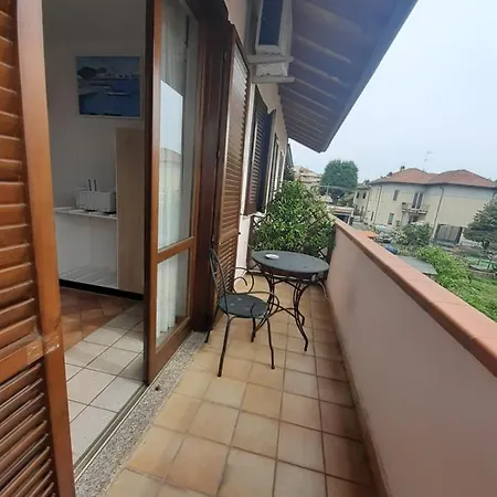Bucceri Bed & Breakfast Cardano Al Campo