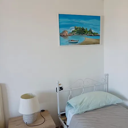 Bucceri Bed & Breakfast 3*